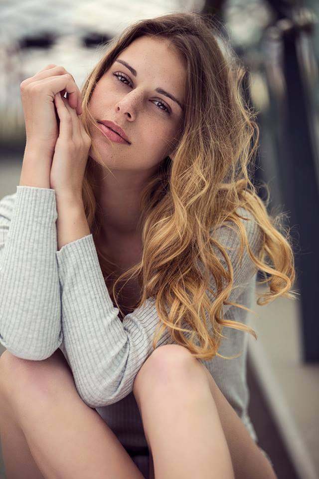Female model photo shoot of Yentl