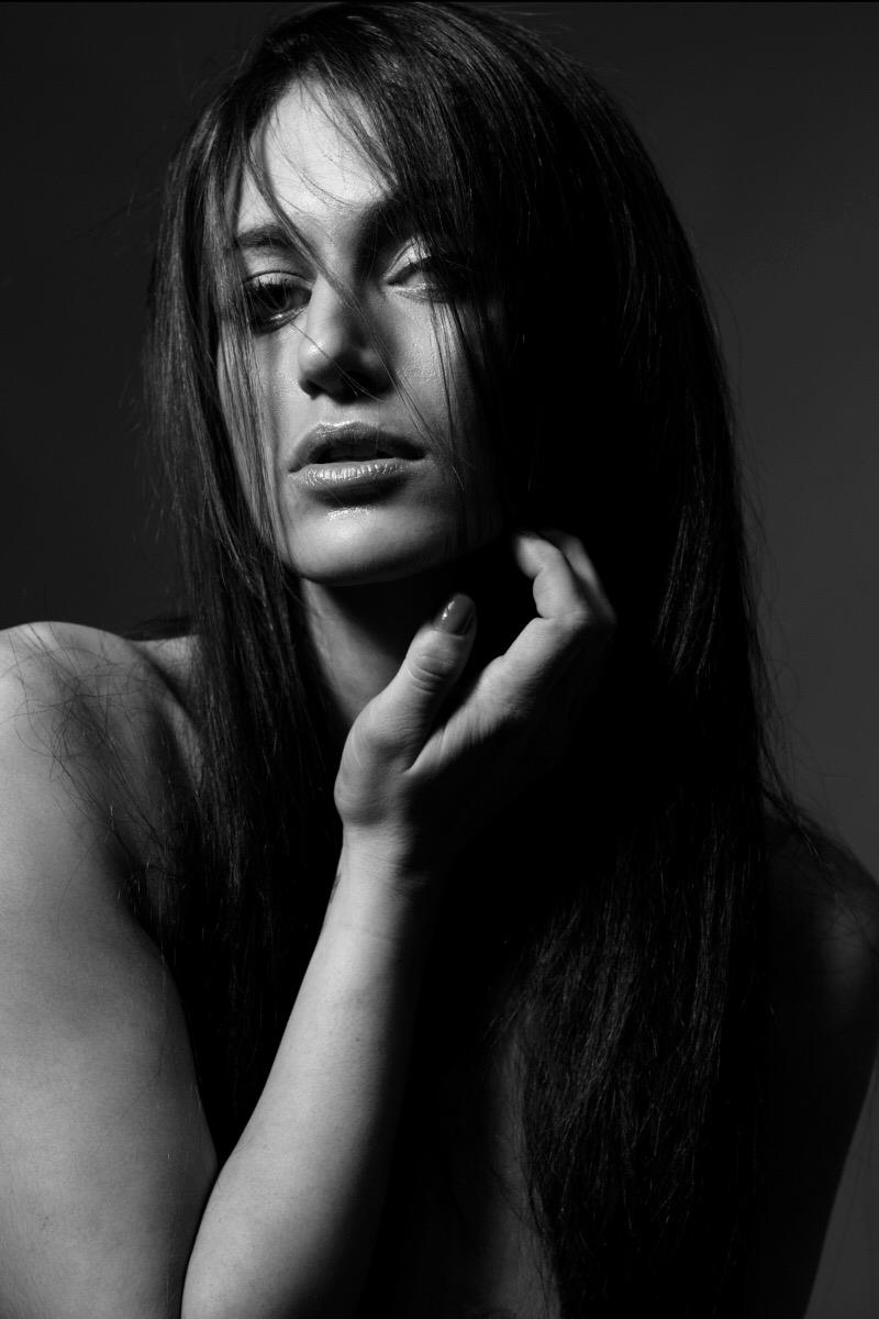 Female model photo shoot of JillLumina