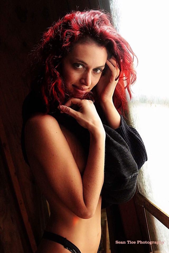 Female model photo shoot of Jay Terra