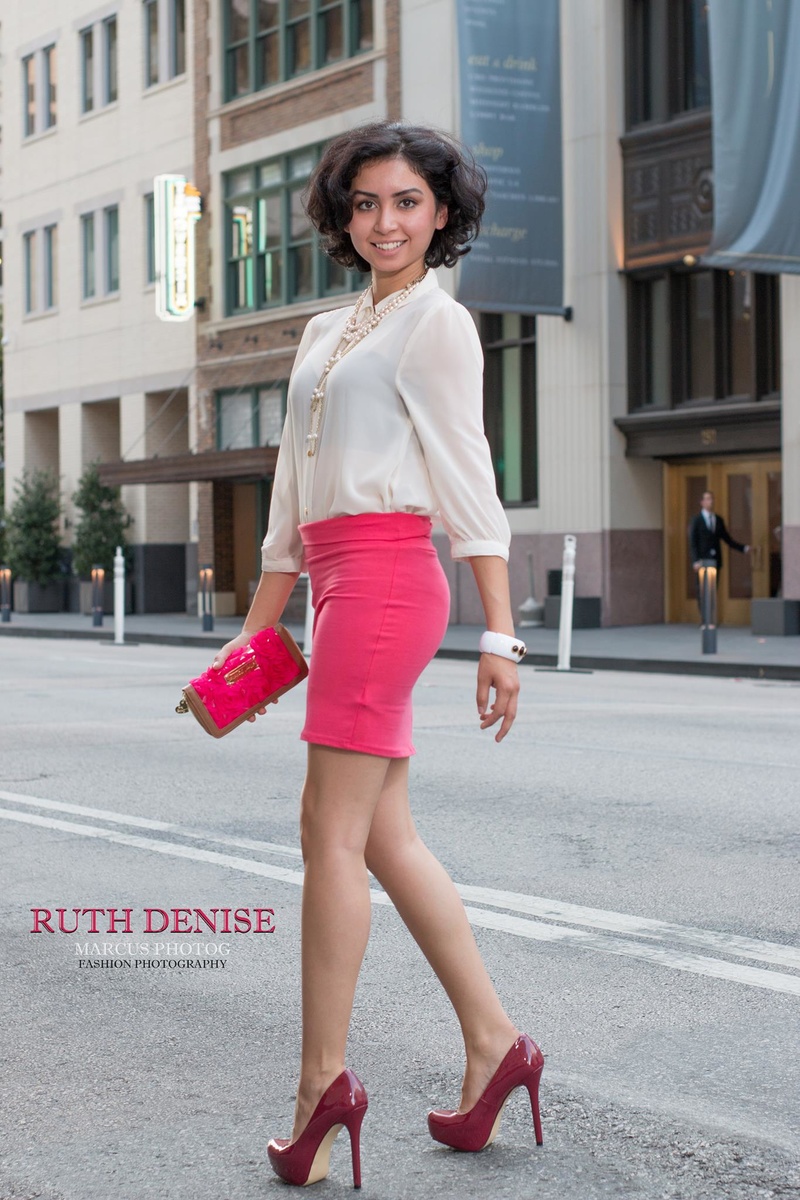 Female model photo shoot of Ruth Deni