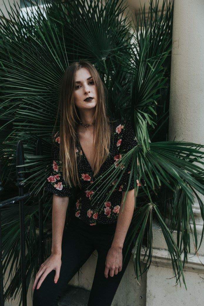 Female model photo shoot of MoonLightBeauty