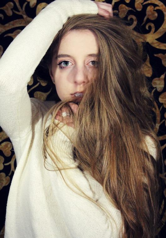 Female model photo shoot of BlueEyedRapunzel