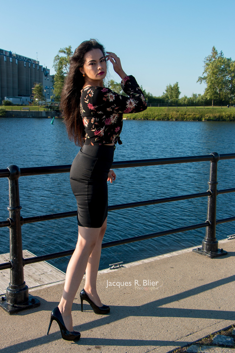 Female model photo shoot of CarlaMRY by jacques_photomtl in Montréal