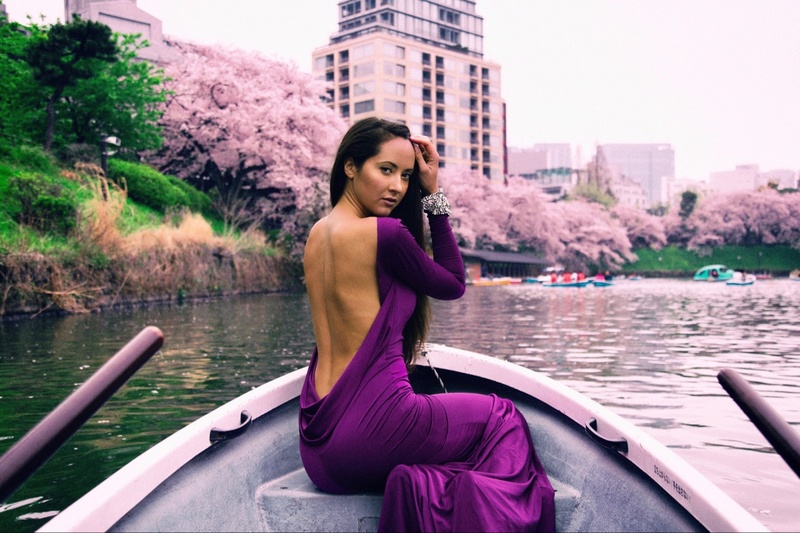 Female model photo shoot of Ilona Carenko