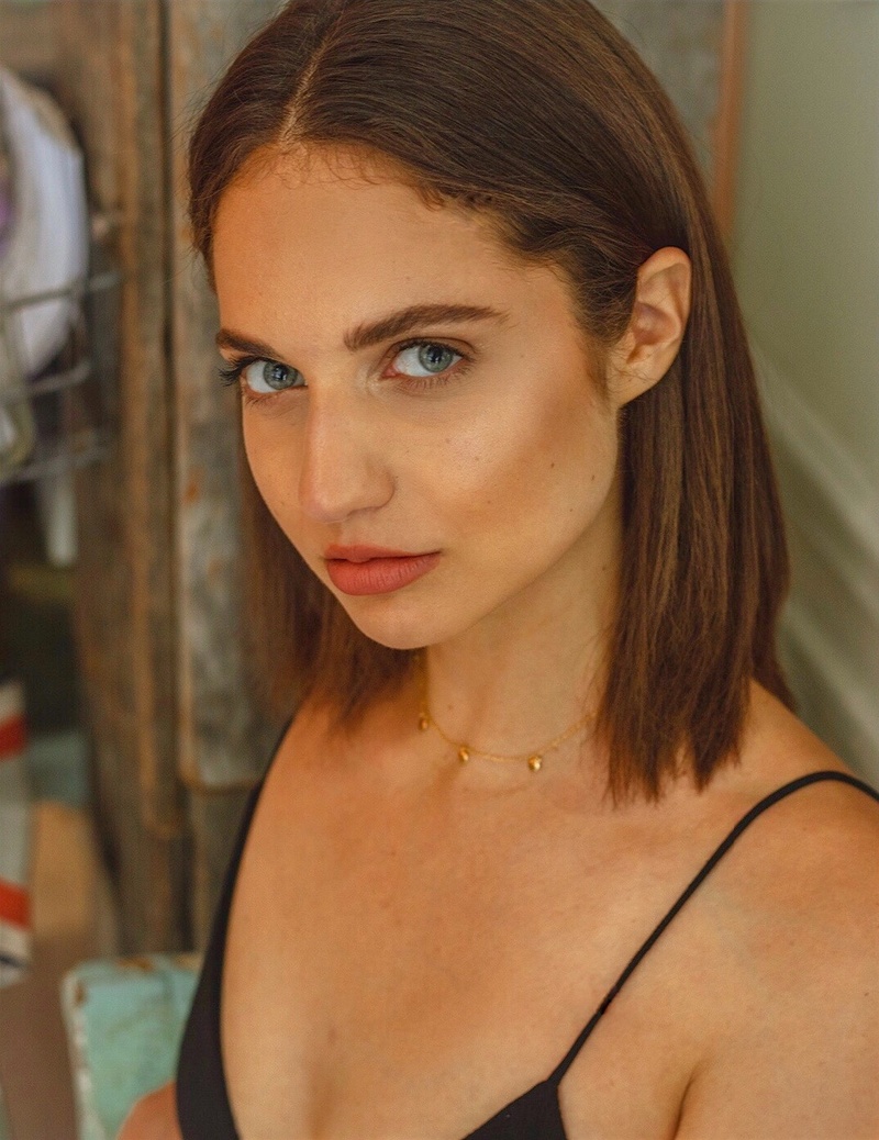 Female model photo shoot of Marie-Lyne