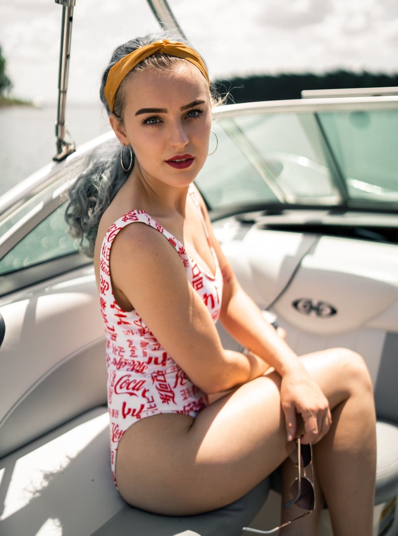 Female model photo shoot of sierrabenson10 in Heber Springs