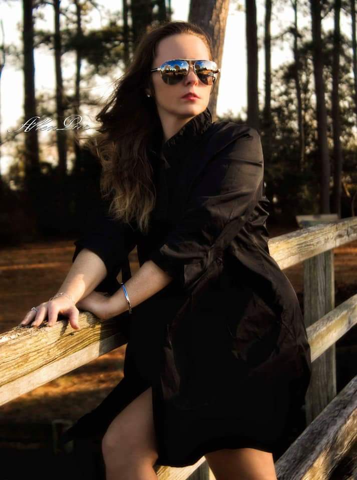 Female model photo shoot of Eiryne Michelle in Chesapeake Va
