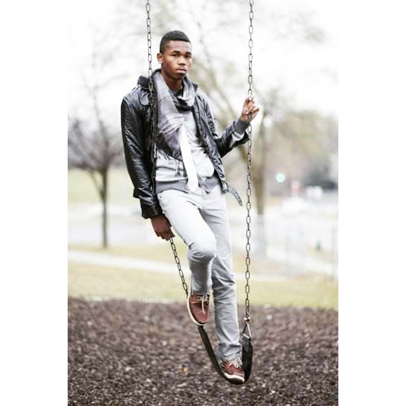 Male model photo shoot of Javonmoore Official
