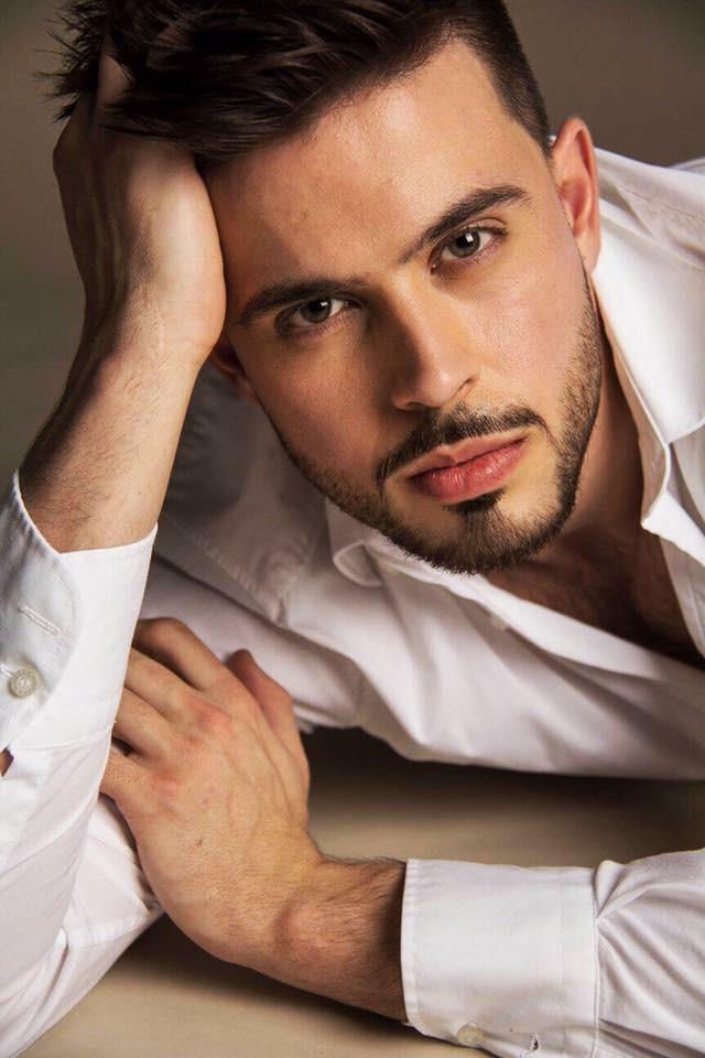 Male model photo shoot of Alexxgainz