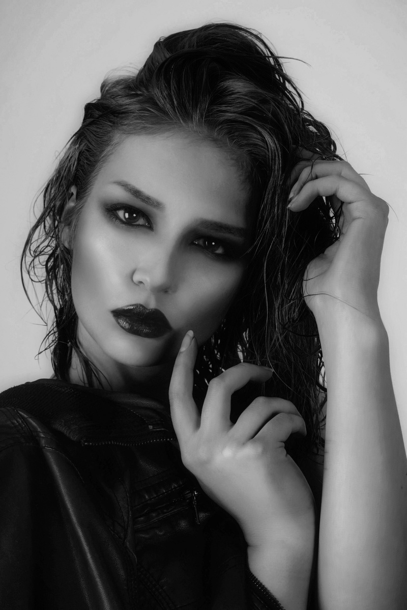 Female model photo shoot of Lily Marina