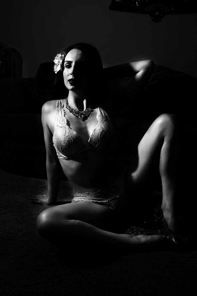 Female model photo shoot of Vesper Sinclair