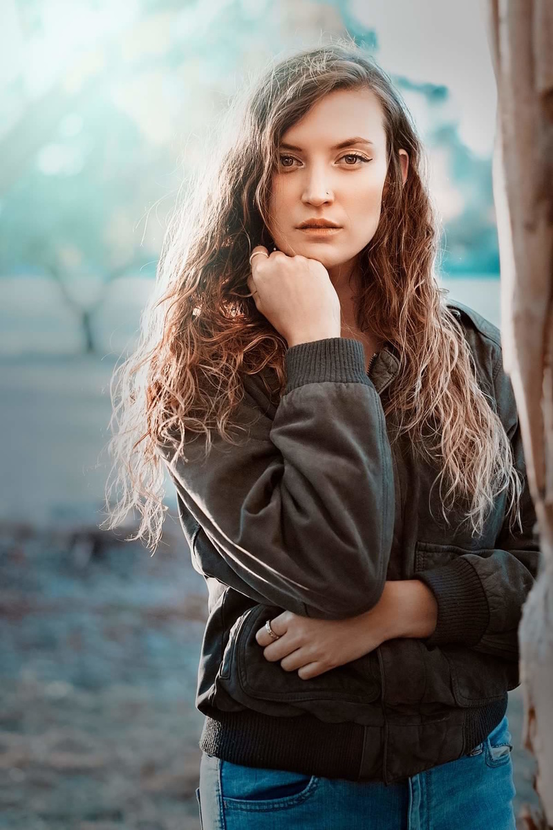 Female model photo shoot of stephanieheiner