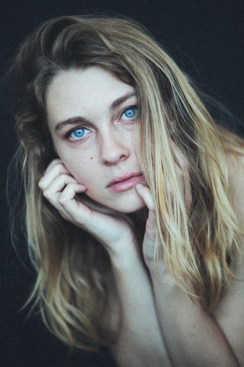 Female model photo shoot of JasmineDaniels by lacunha
