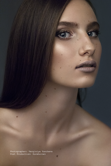 Female model photo shoot of Surehuinel