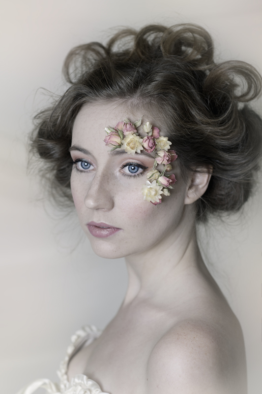 Female model photo shoot of Prinsesbloem in Amersfoort