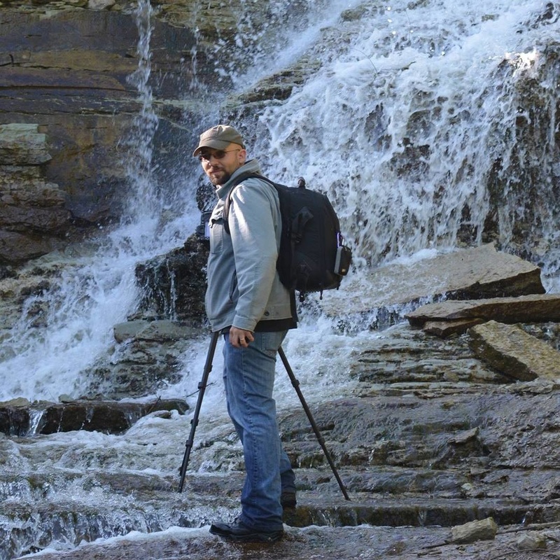 Male model photo shoot of threecrescentphoto in Cottonwood Falls, KS