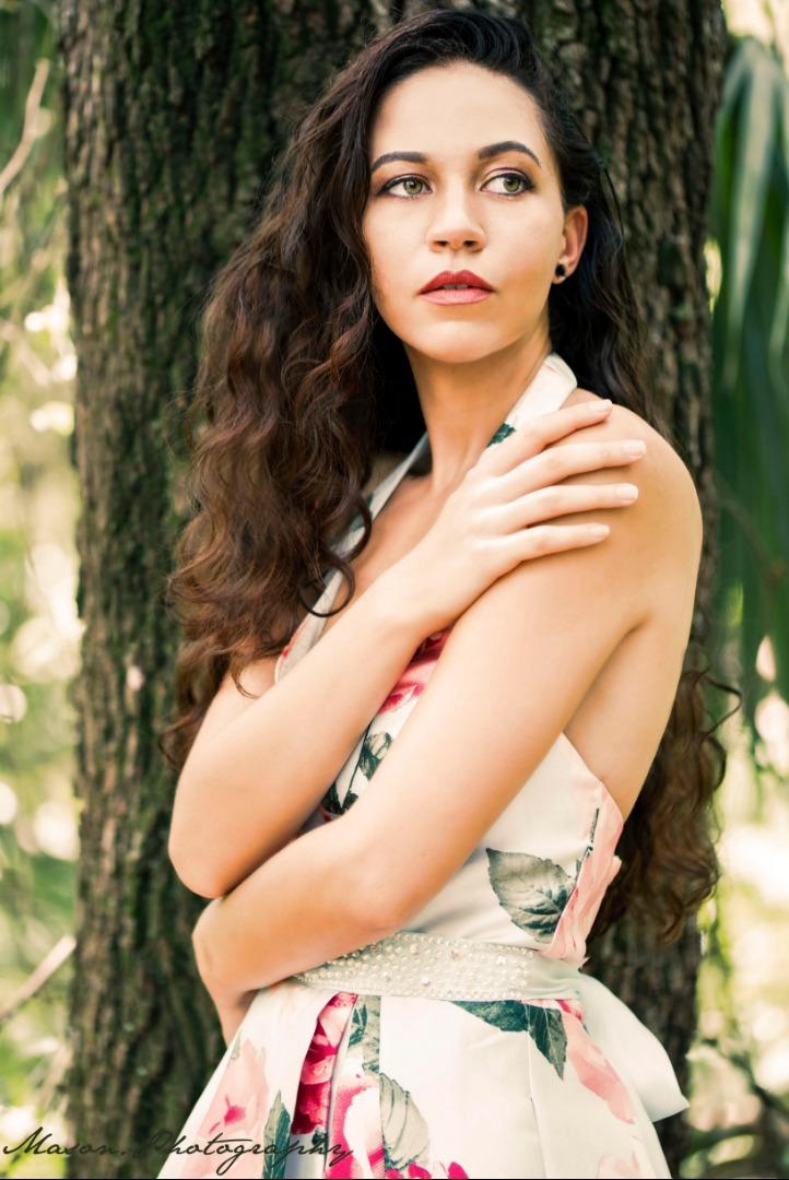 Female model photo shoot of AlexandraLane