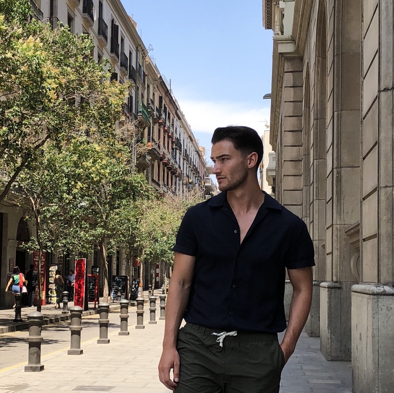 Male model photo shoot of Twinscott in Barcelona