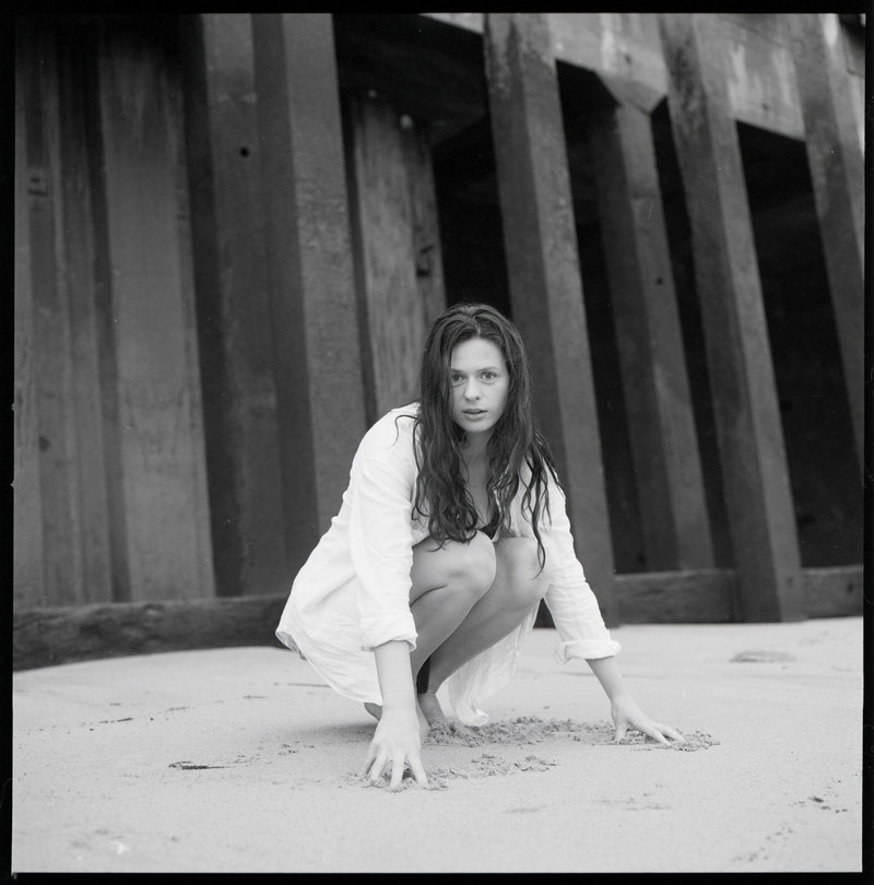Female model photo shoot of Julia Palenova in Thames River