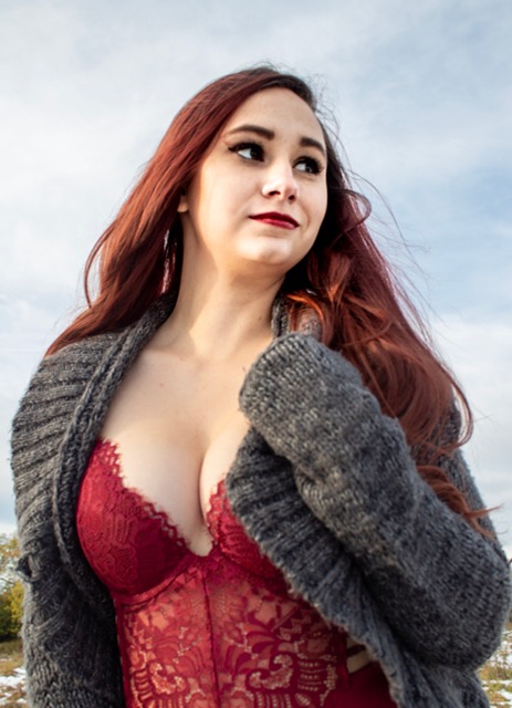Female model photo shoot of Anna_luvs in Edmonton