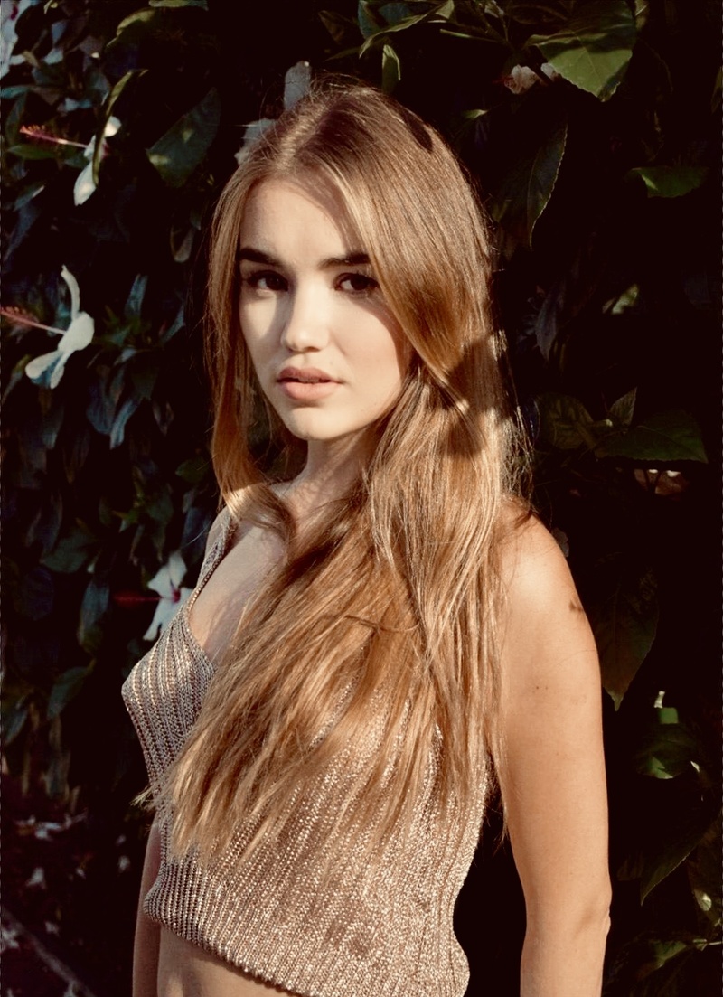 Female model photo shoot of Mary_lann