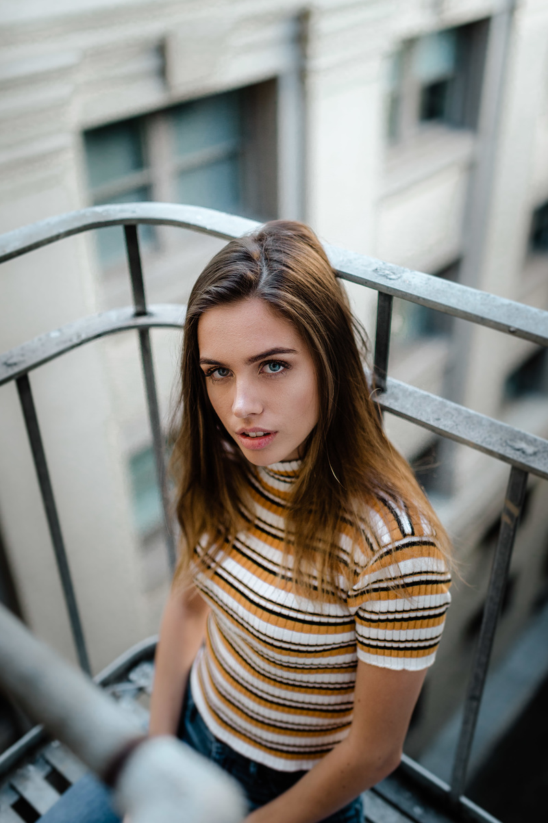 Female model photo shoot of Nicoleholder