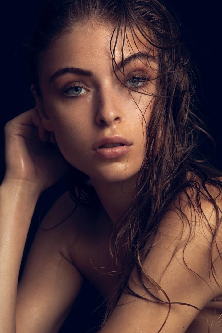 Female model photo shoot of beautynude