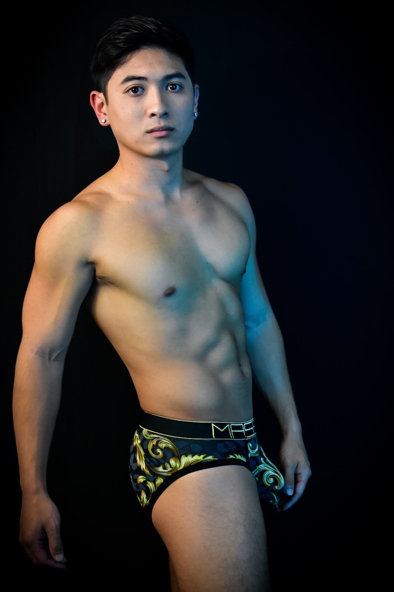 Male model photo shoot of Tan Reymari