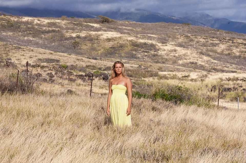 Female model photo shoot of Rochelle Rosemari in Maui, Hawaii