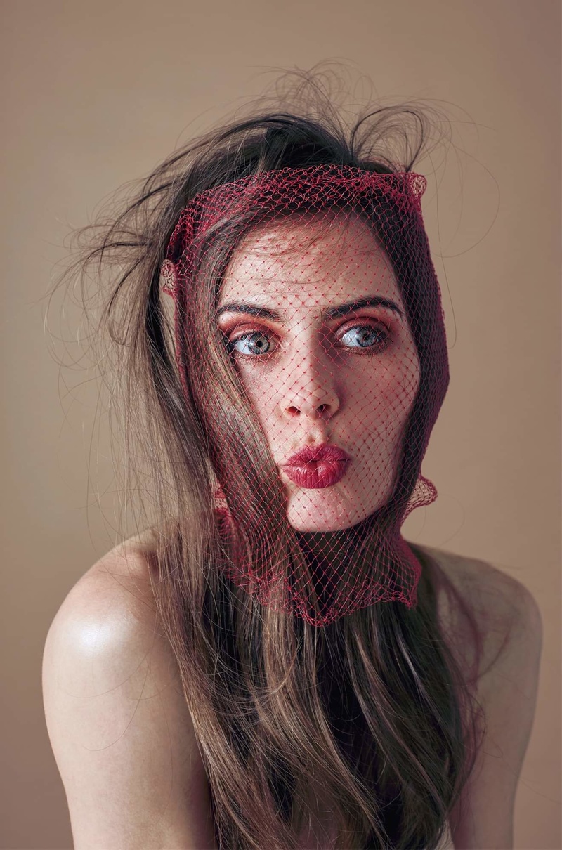 Female model photo shoot of Rozalinda Uhl by ojo de paz