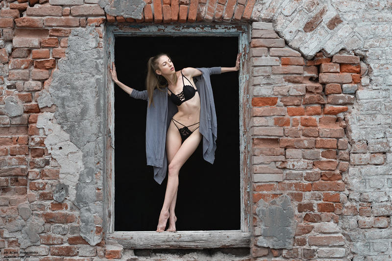 Female model photo shoot of Anastasia Smotritska