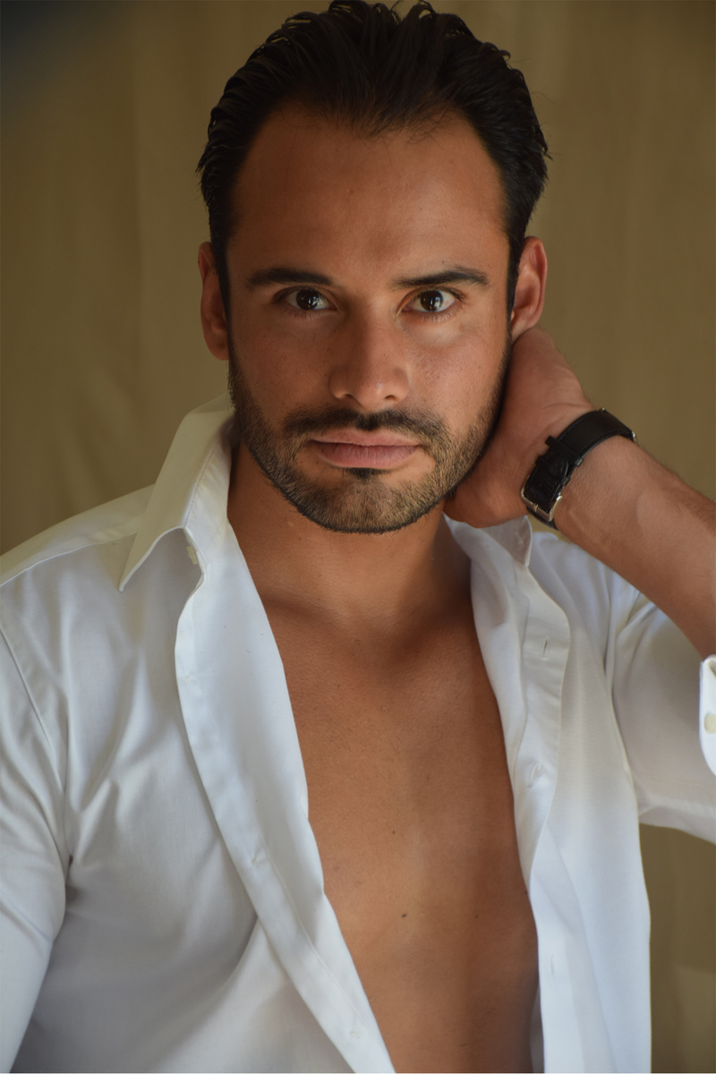 Male model photo shoot of Emilio Rodriguez
