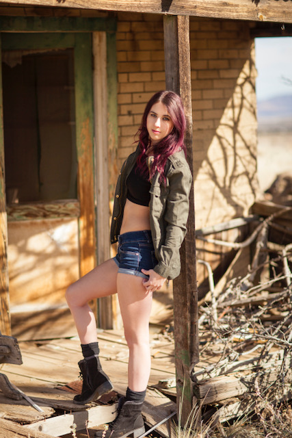 Female model photo shoot of CiaraEverhart in Black Canyon City