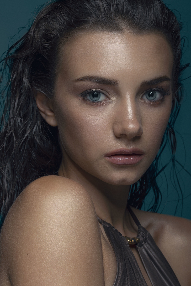 Female model photo shoot of Emma Andreea by ConTroL