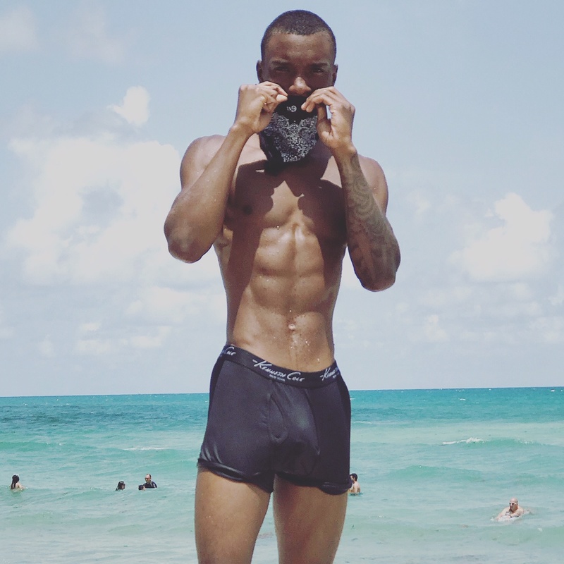 Male model photo shoot of Keinneth in South Beach