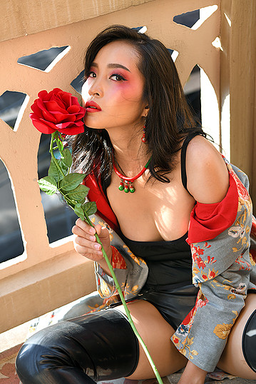 Female model photo shoot of Arya1 by Johnbegood in Bangkok