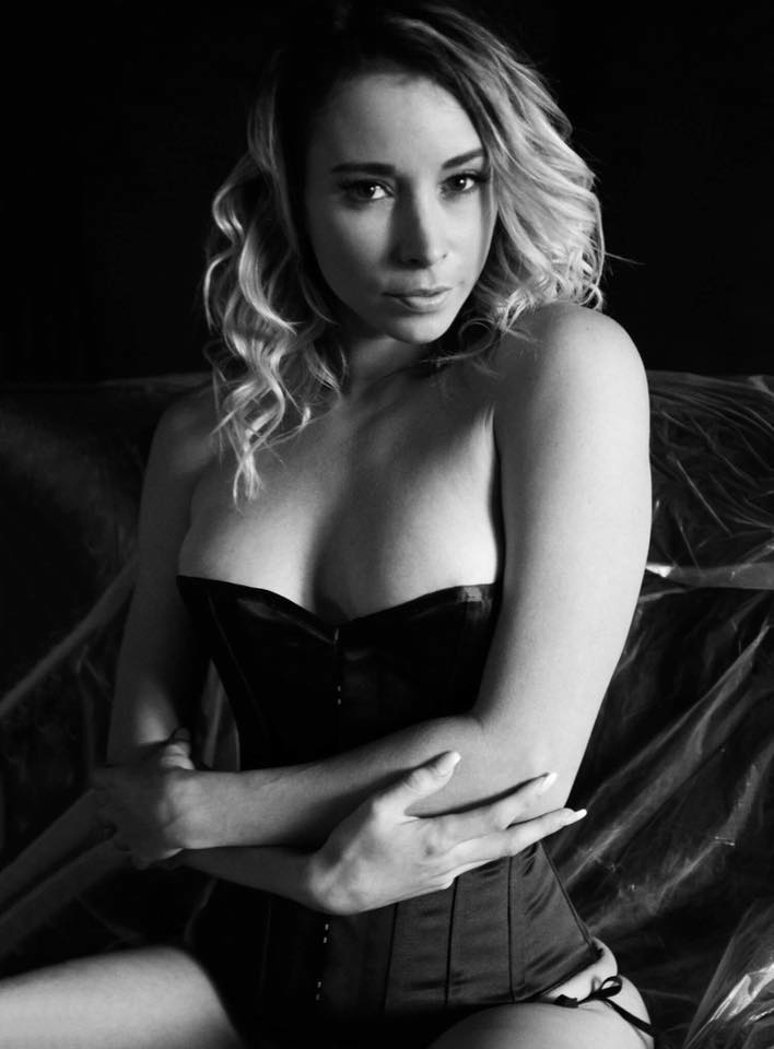 Female model photo shoot of Samantha Ashley Mathias