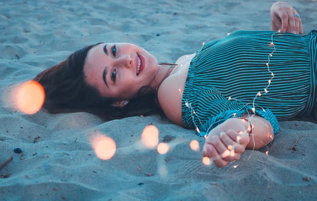 Female model photo shoot of Caileylonnie in Long beach