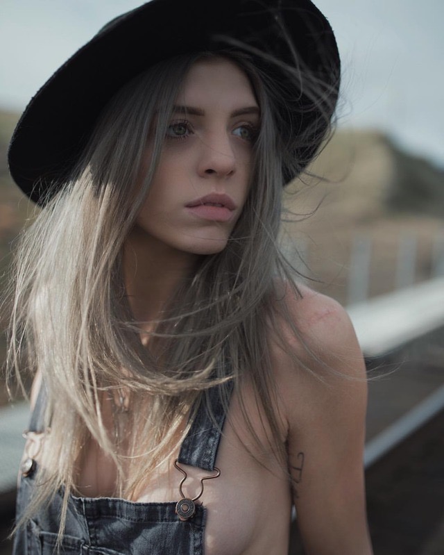 Female model photo shoot of Zigorithane