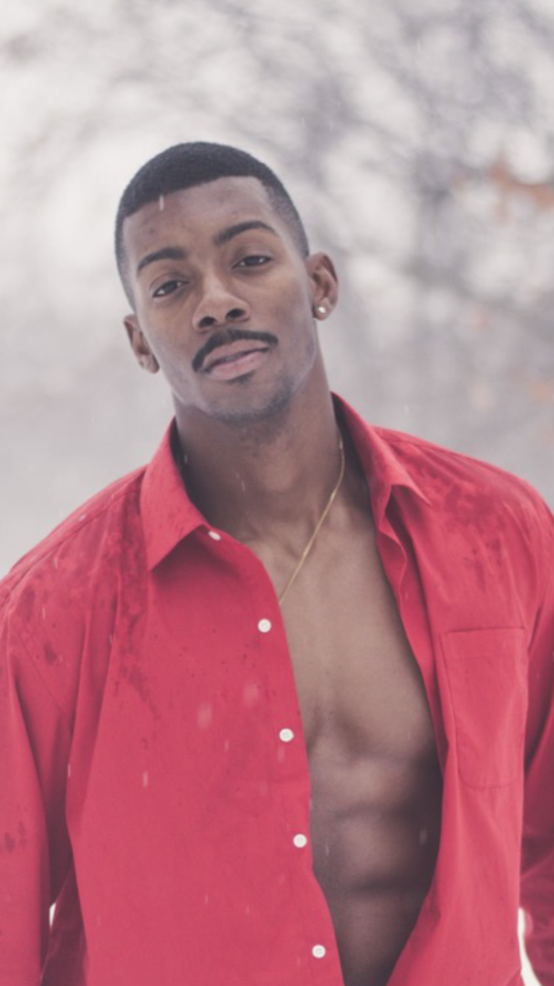 Male model photo shoot of DonnelljClayton