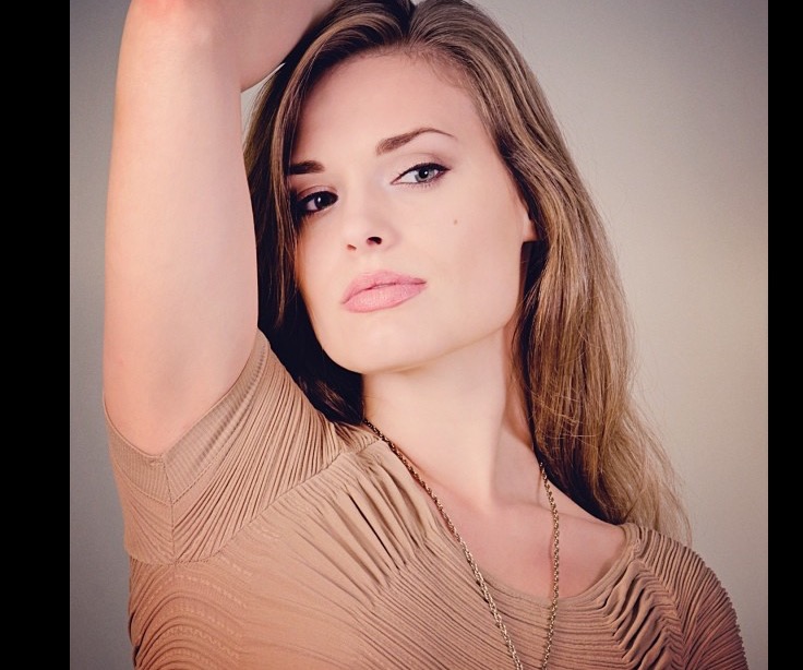 Female model photo shoot of Ashley Jerine De Leon
