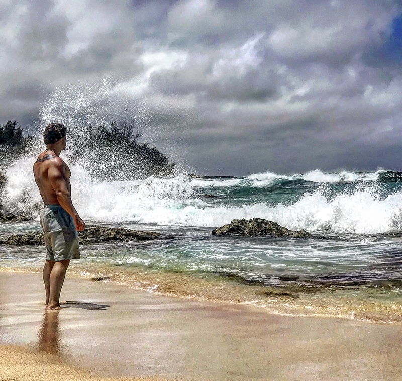 Male model photo shoot of EdgarN in Haleiwa Hawaii