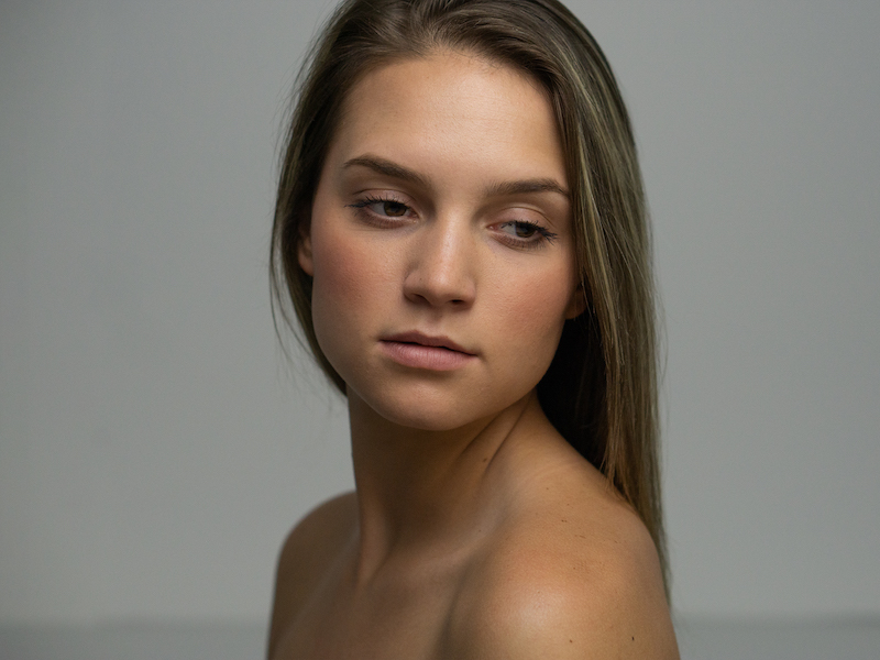 Female model photo shoot of Sassycassieee