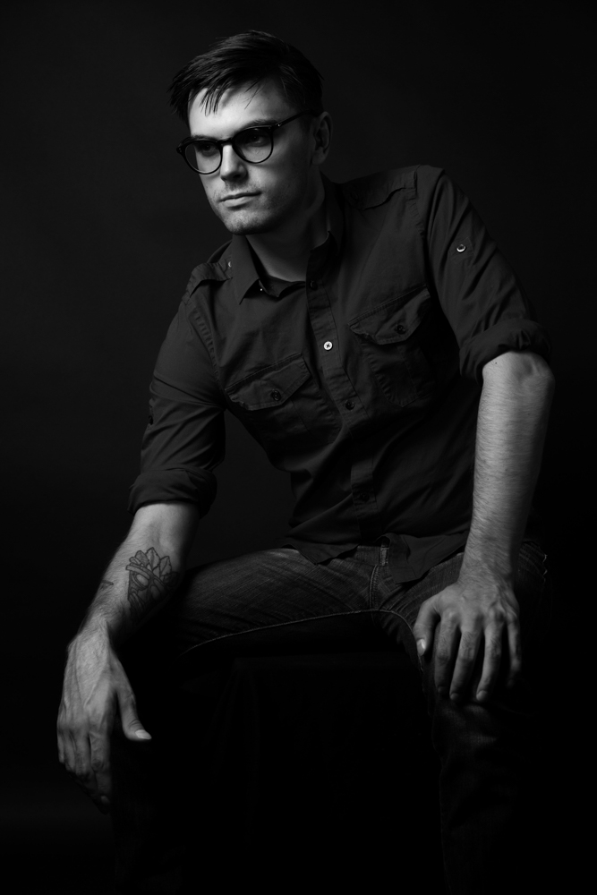 Male model photo shoot of Doug Hanson