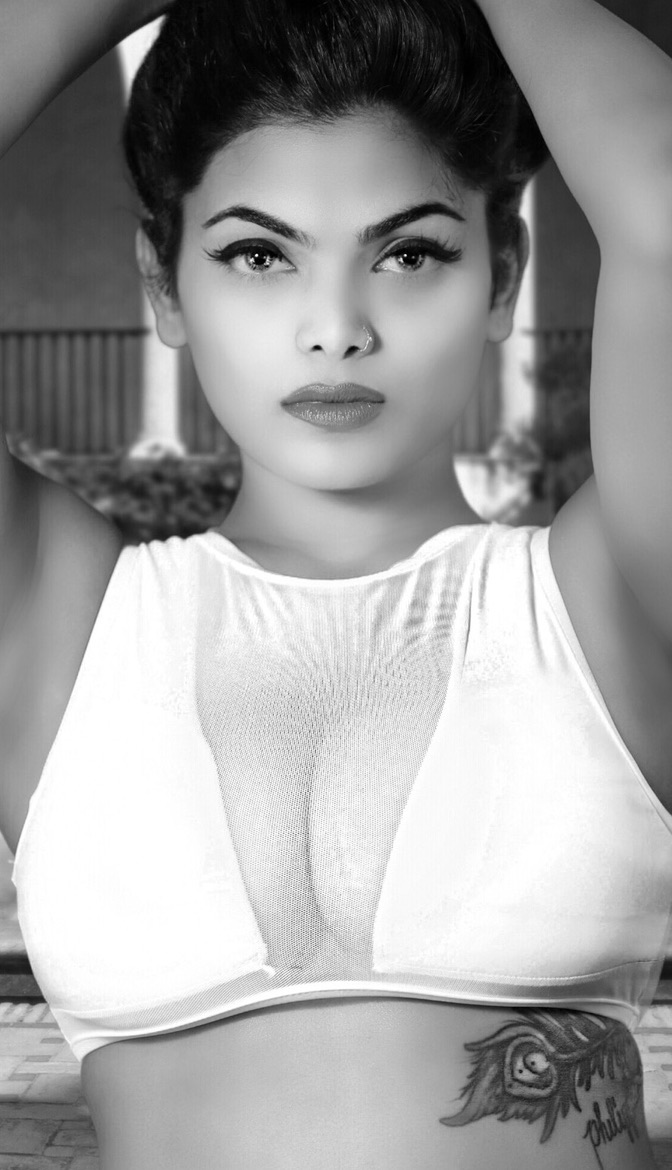 Female model photo shoot of Neeli Vangalapudi