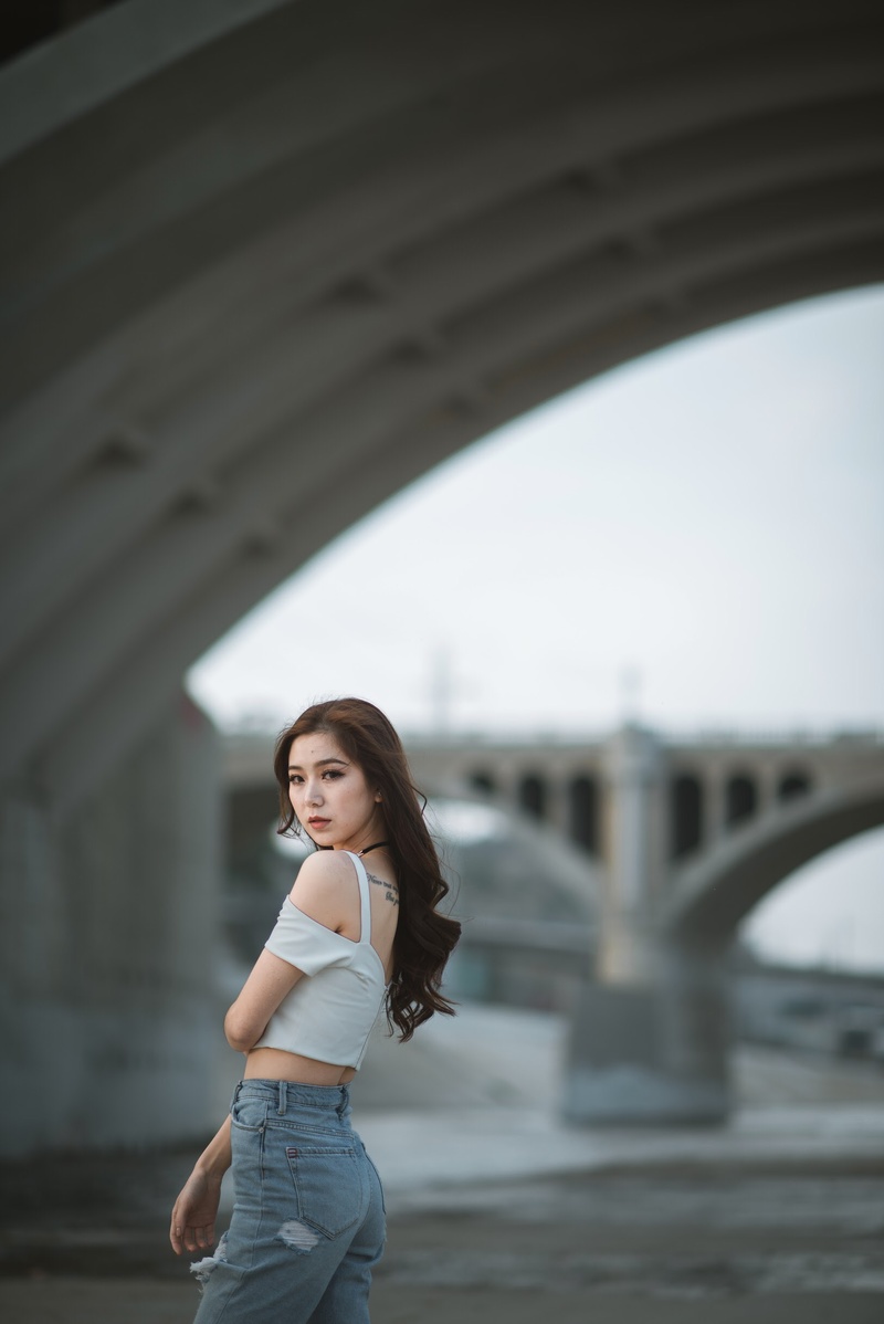Female model photo shoot of Emma Emma Li