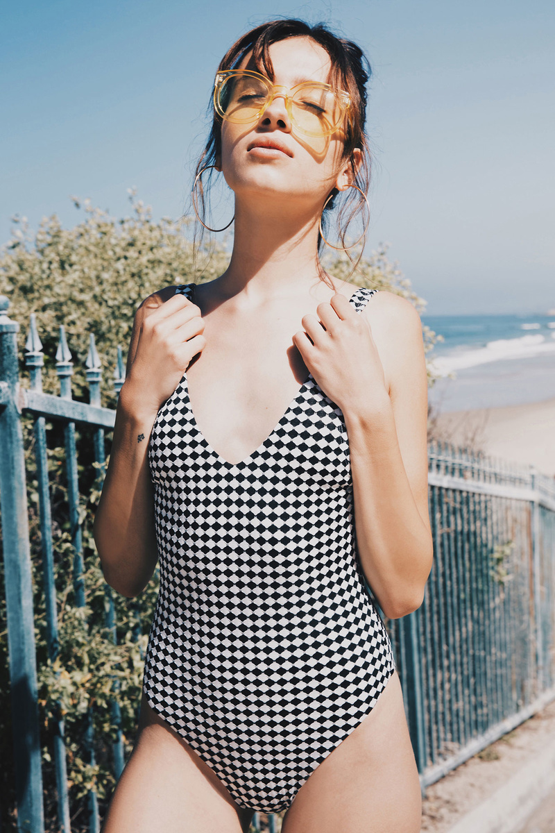 Female model photo shoot of laurennabers in LAGUNA BEACH, CA
