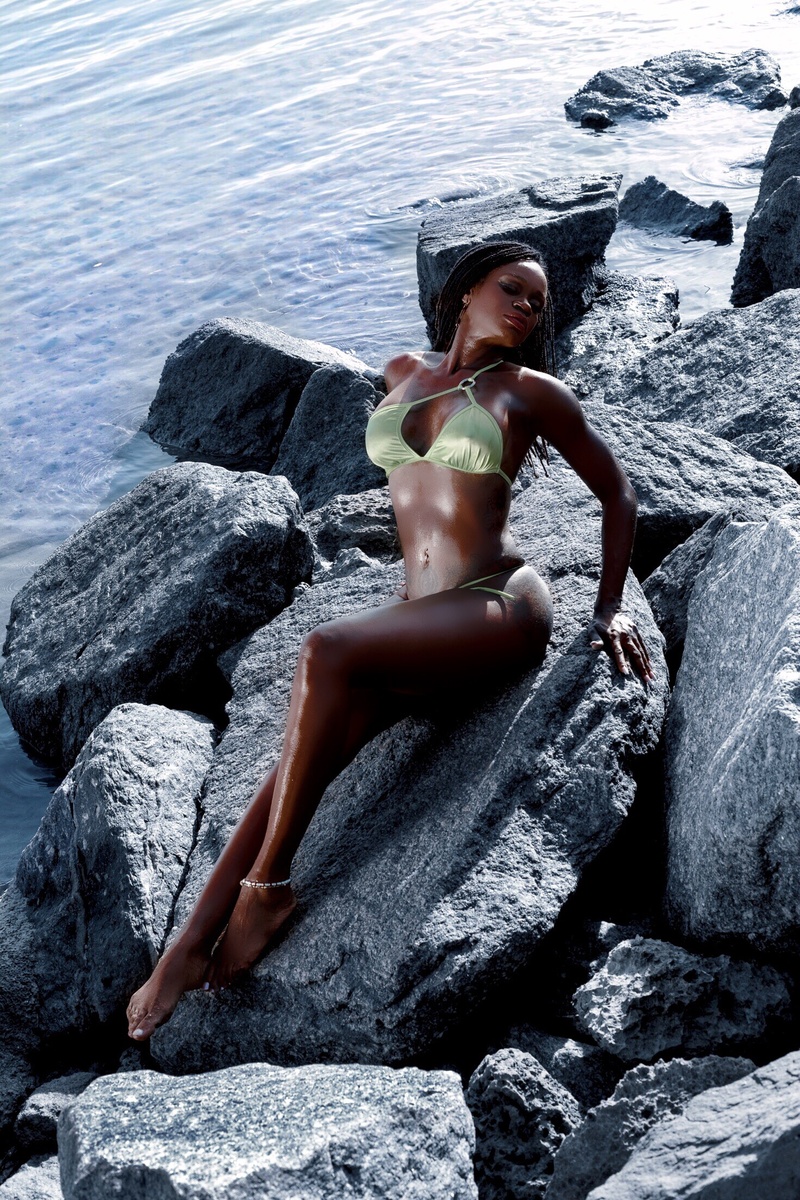 Female model photo shoot of BlackHourglass50 in Miami, FL