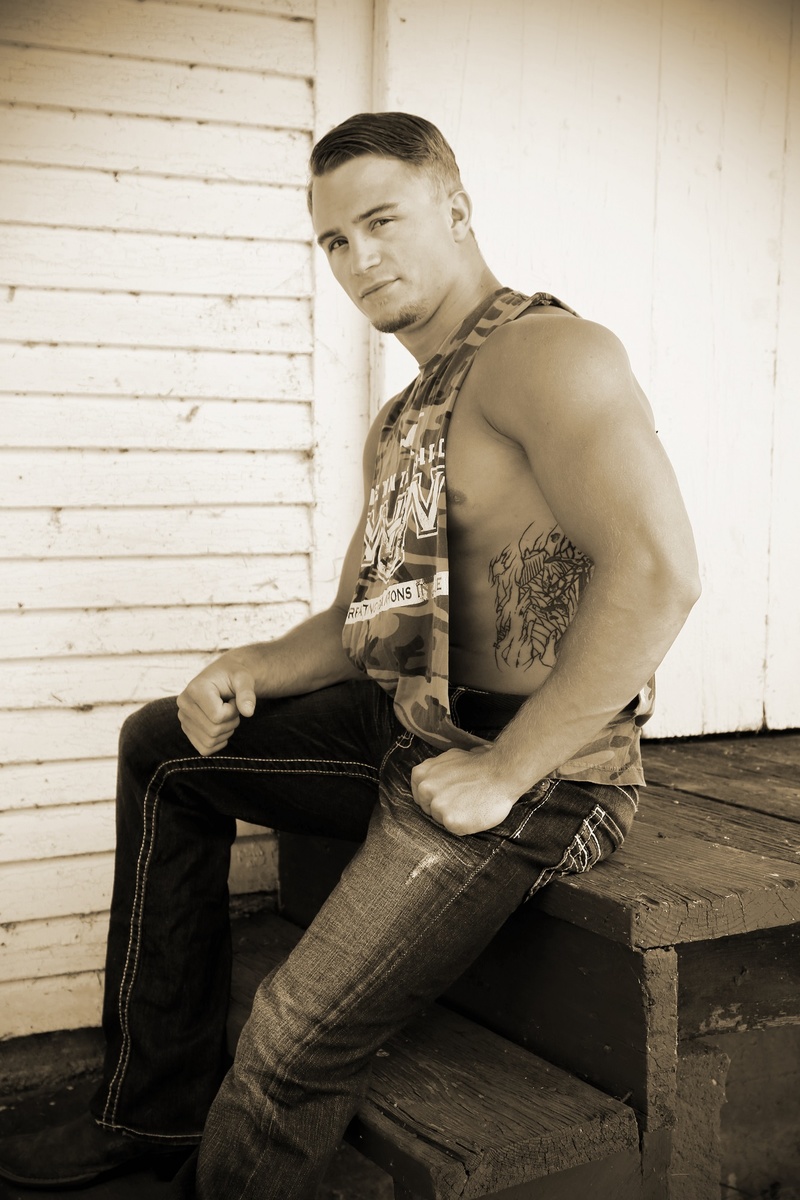 Male model photo shoot of Logan1998