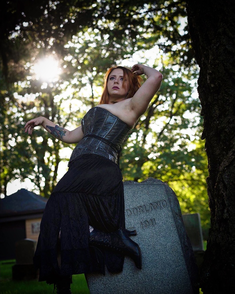 Female model photo shoot of Jen Moondancer in Vancouver, Washington